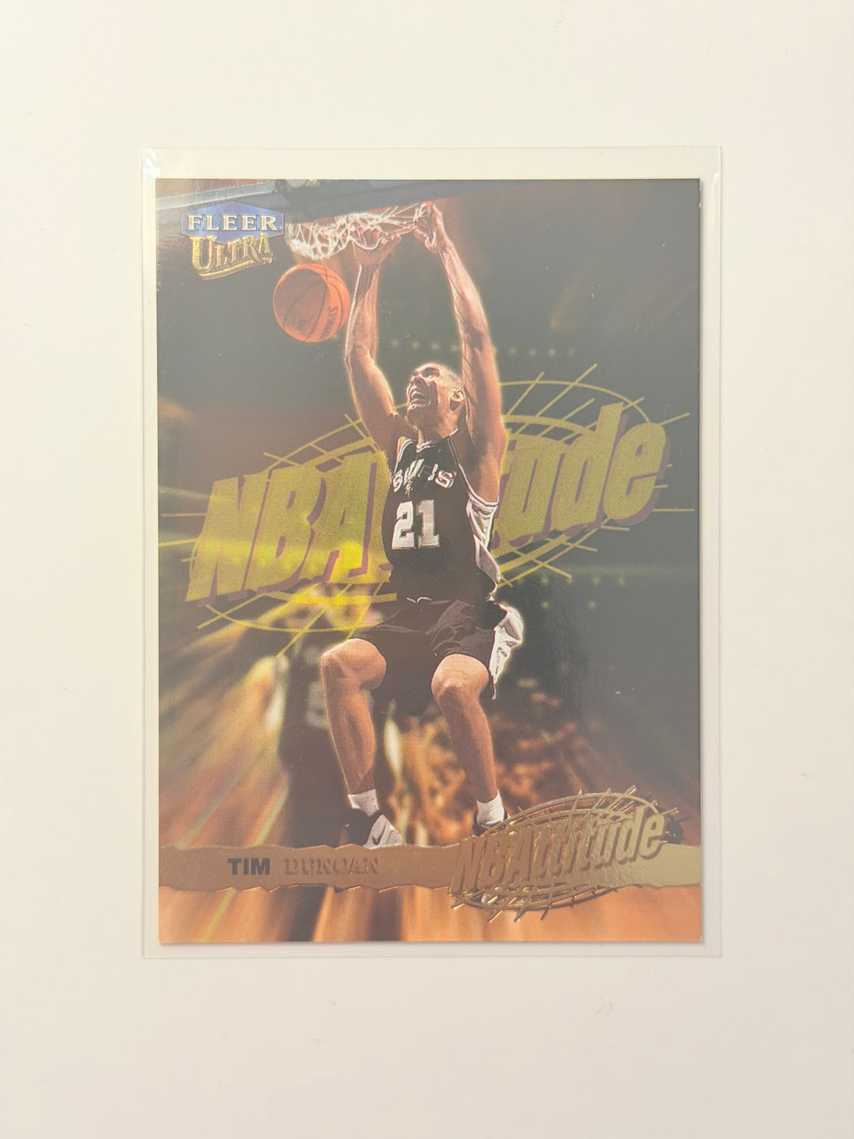 1998 Fleer Fleer Ultra - Tim Duncan - NBA Attitude #14 - Raw Ungraded Card