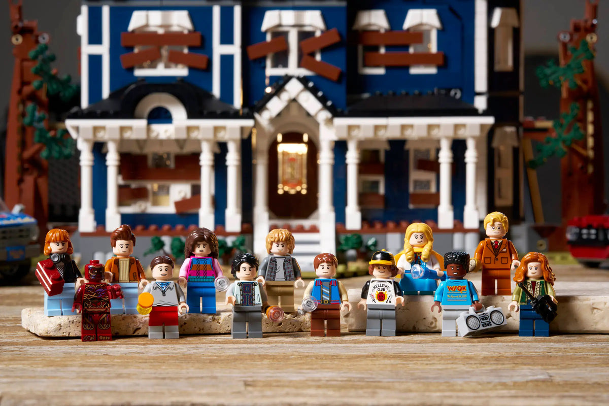 LEGO Icons - Stranger Things: The Creel House #11370 (Ready to Ship)
