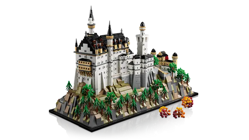 LEGO Architecture - Neuschwanstein Castle- #21063 (PRE-ORDER AUGUST 1)