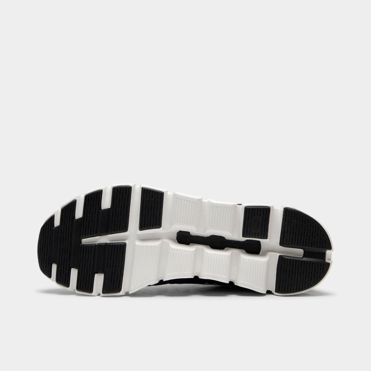 On Men's Cloud 6 Black / White - 3MF10070299
