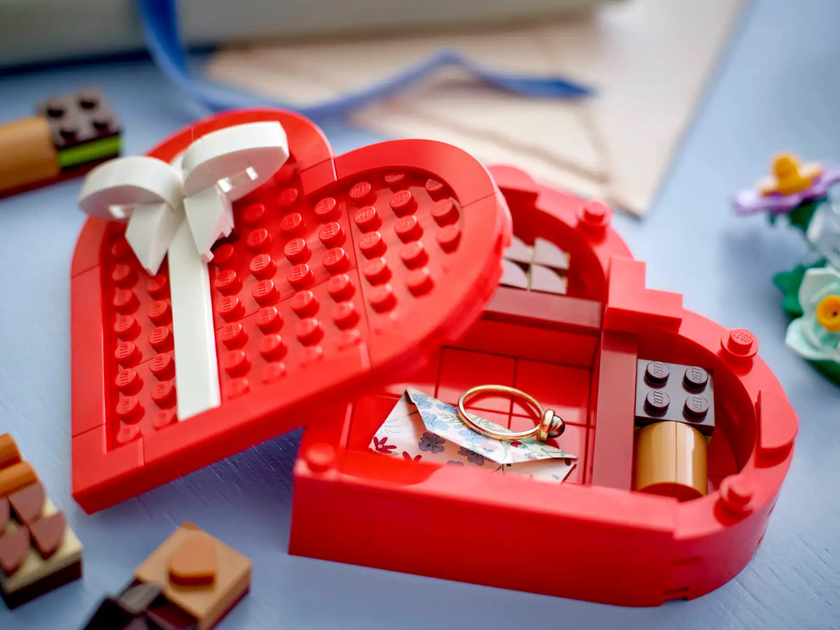 LEGO Creator - Celebration Series: 2. Valentine's Day Box - #40759 (RETIRED)