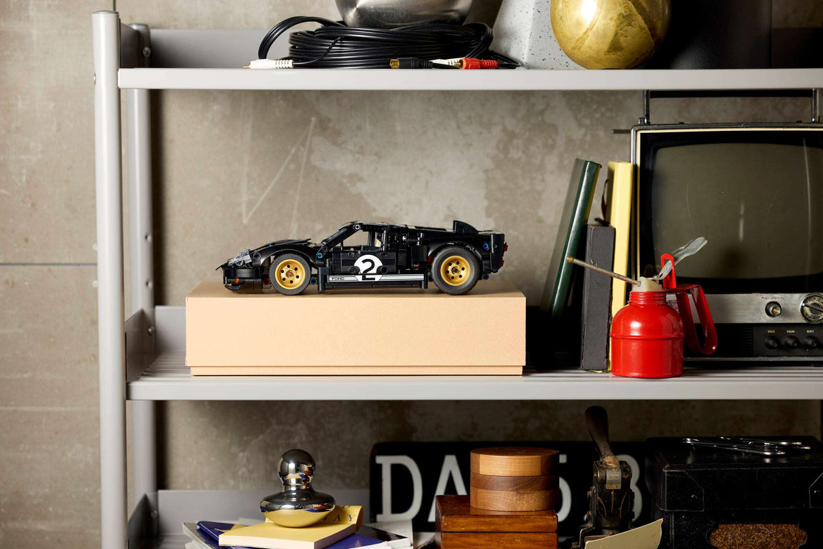 LEGO Technic - 1966 Ford GT40 MKII Race Car - #42223  (Exclusives)