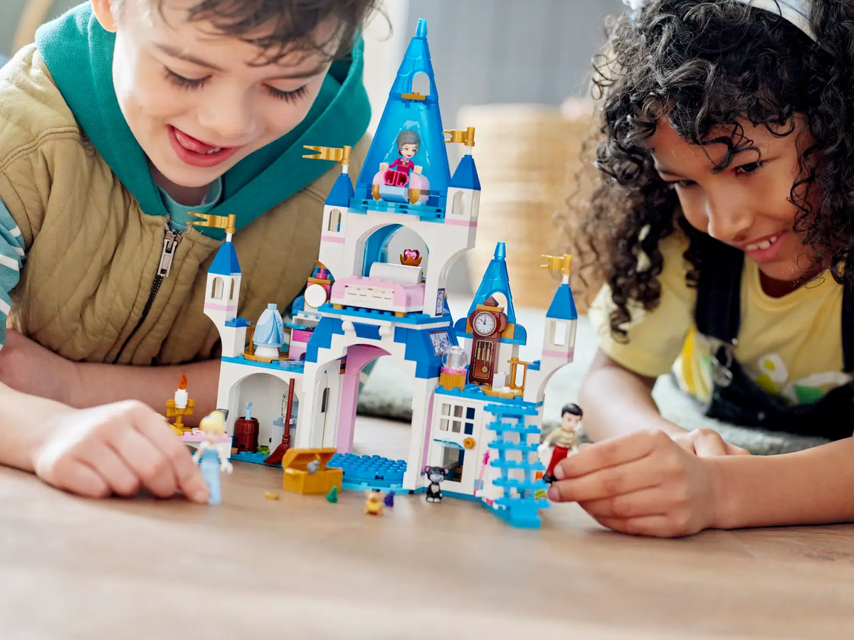 LEGO Disney - Cinderella and Prince Charming's Castle - #43206 (RETIRED)