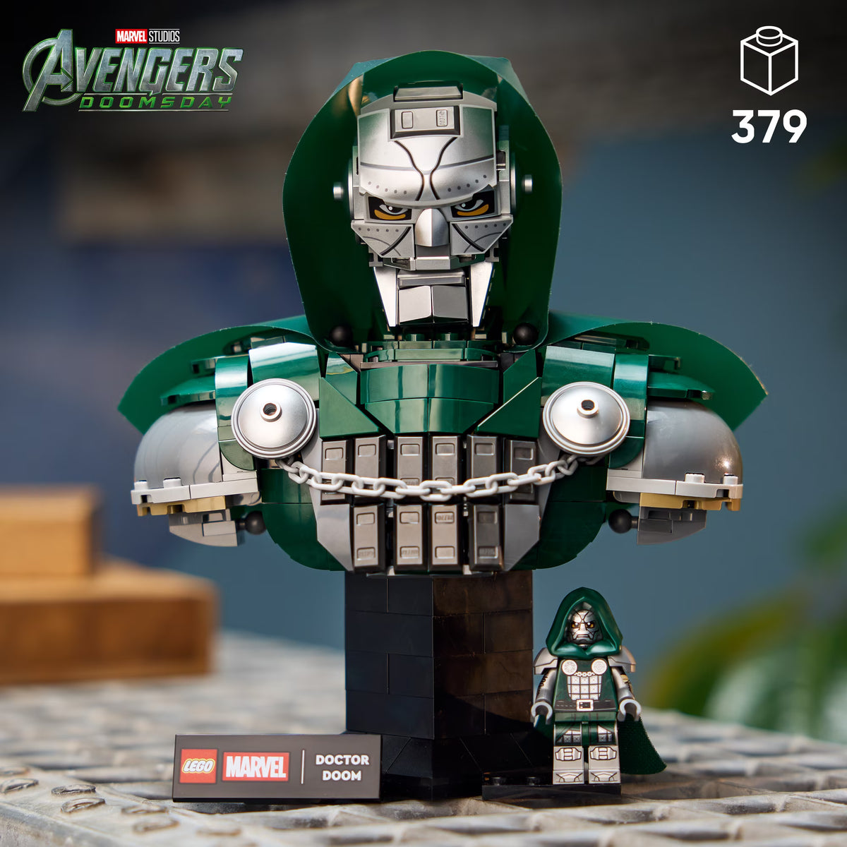 LEGO Marvel - Doctor Doom Avengers Doomsday Bust #76345