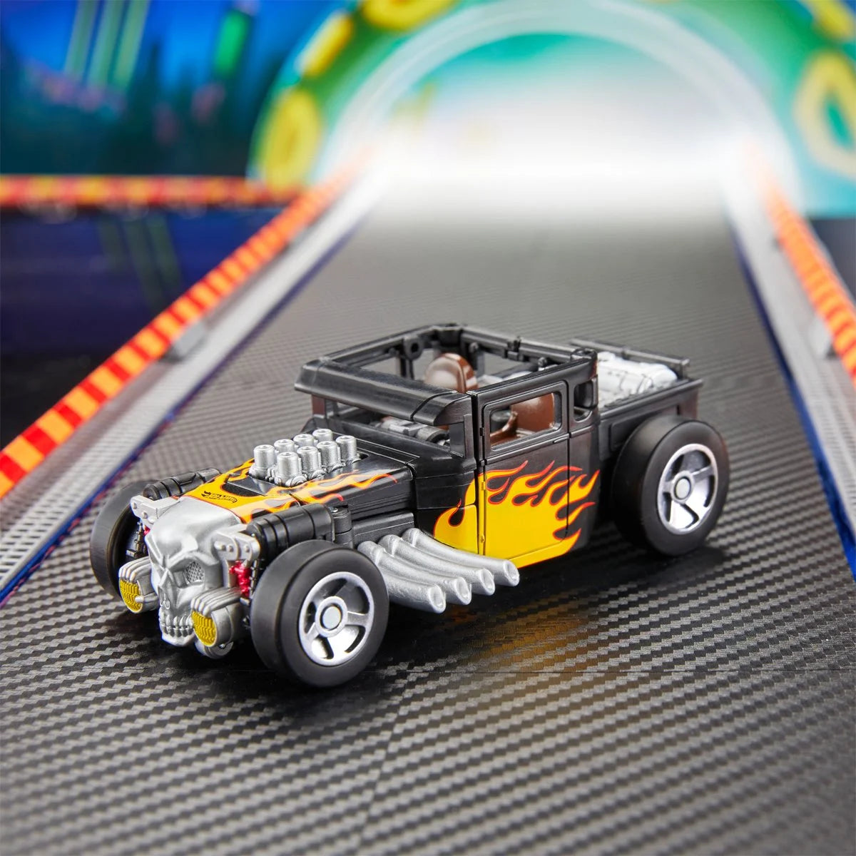 Transformers x Hot Wheels Collaborative - Transformers Bone Shaker
