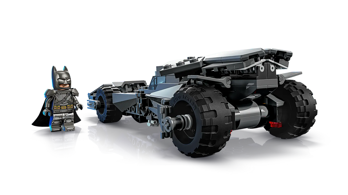 Lego DC Super Heroes - Batman v Superman Batmobile  #76331