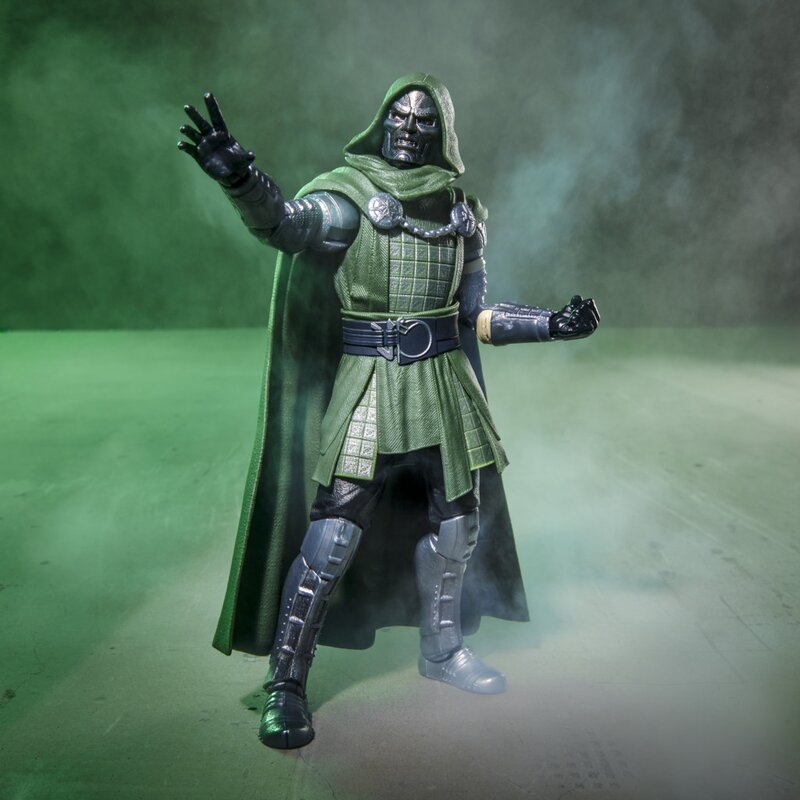Marvel Legends Series - Avengers: Doomsday - Doctor Doom 6-Inch Action Figure (PRE-ORDER NOV 2026)