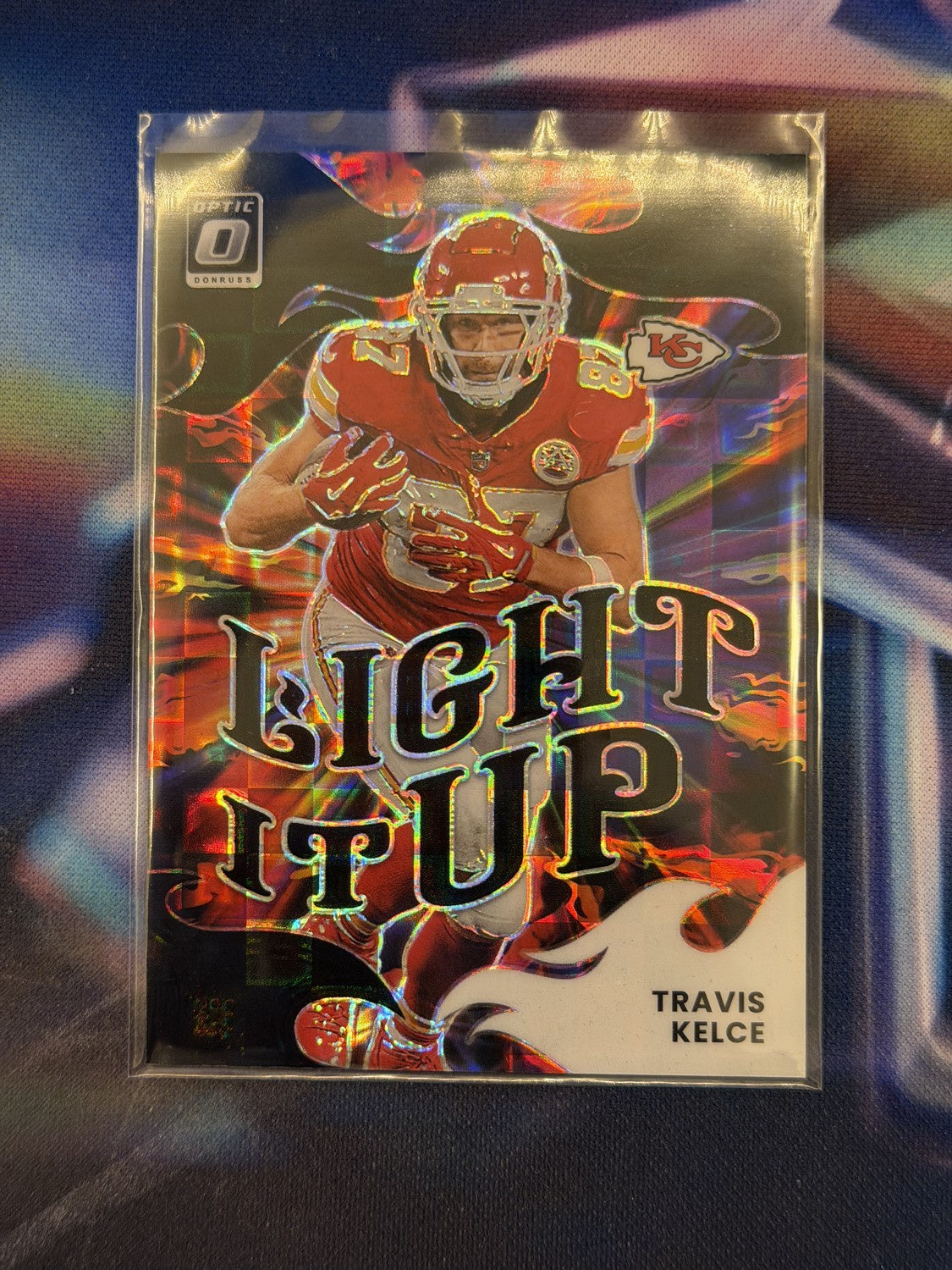 Travis Kelce Light it Up Black Pandora Prizm Front - 2025 Donruss Optic