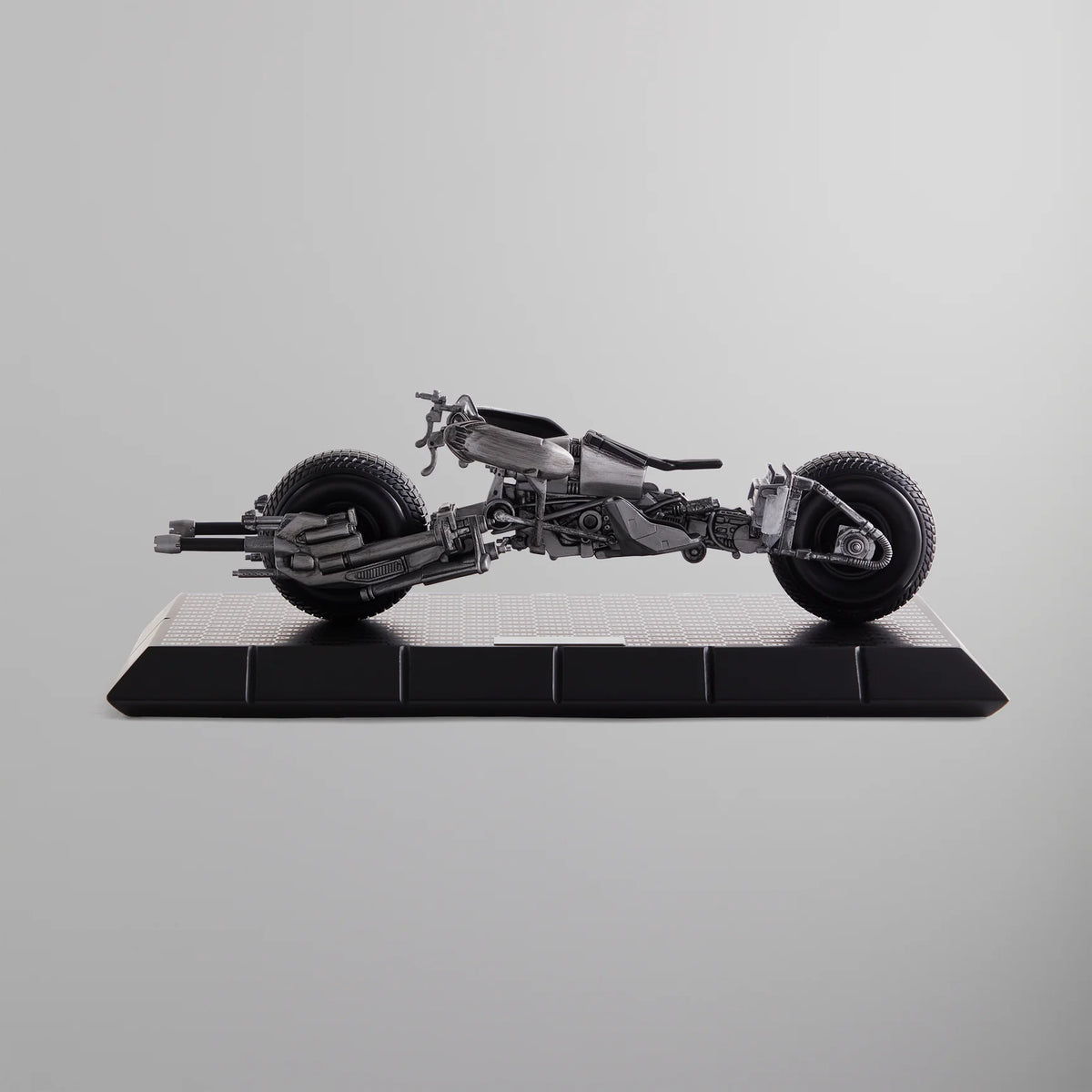 BATMAN x KITH FOR THE NOBLE COLLECTION BATPOD - BLACK