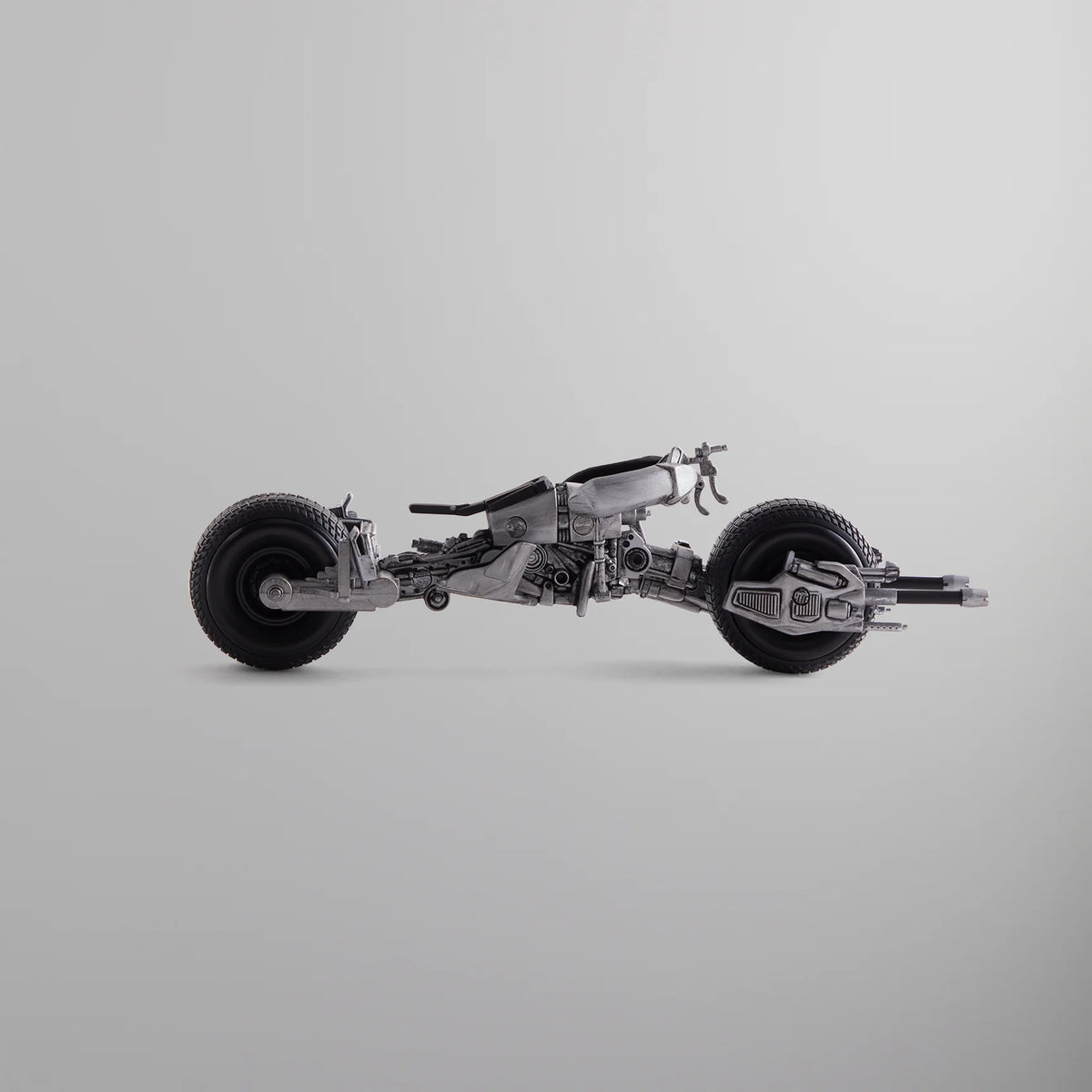 BATMAN x KITH FOR THE NOBLE COLLECTION BATPOD - BLACK