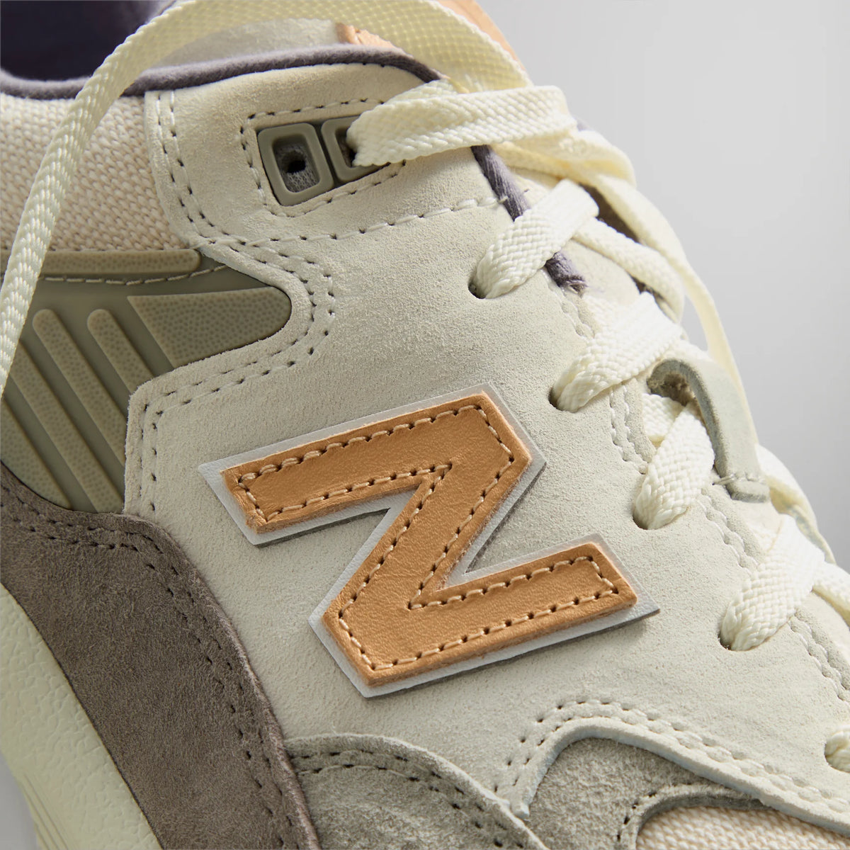 Salesavy: Kith for New Balance 580 "Malibu"