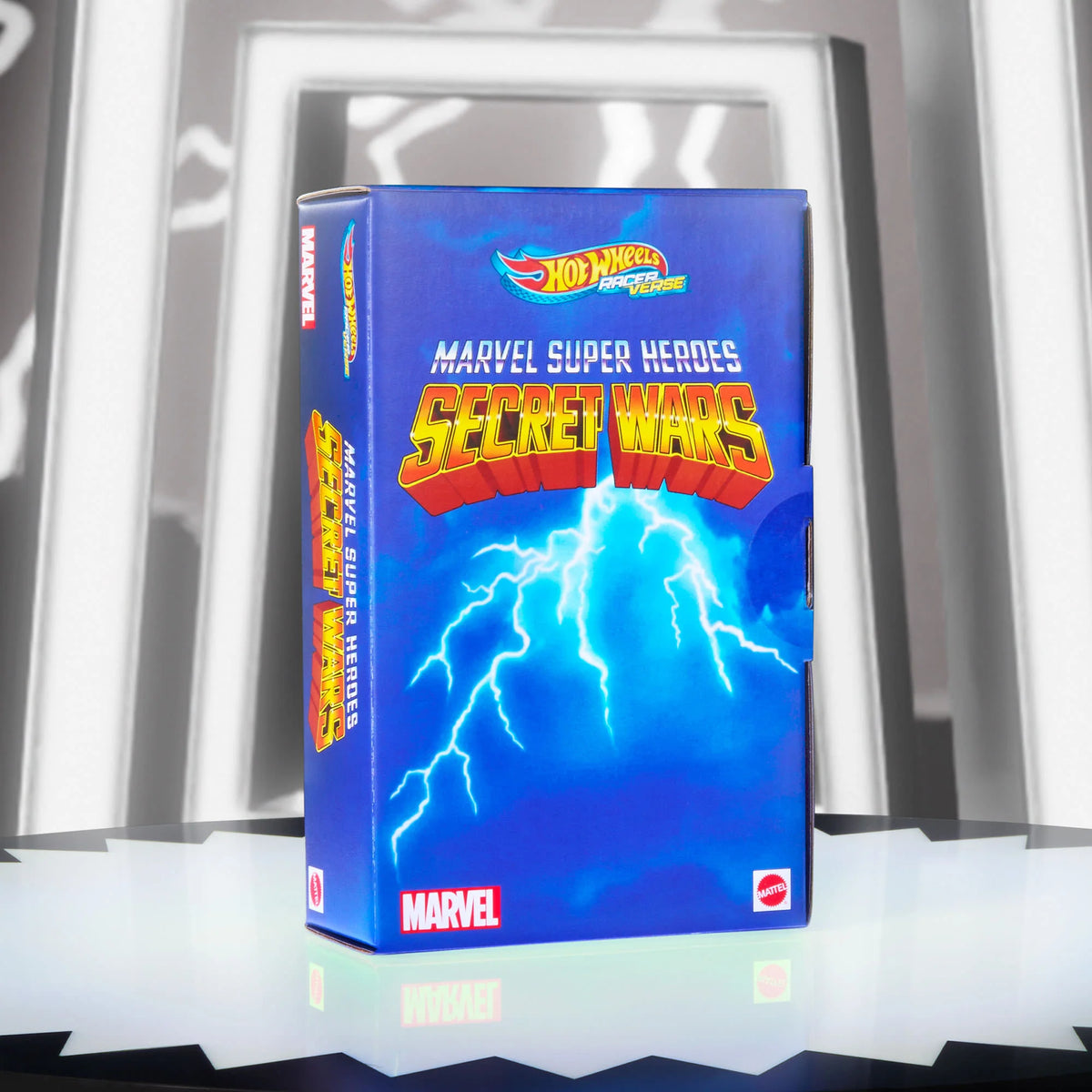 Hot Wheels Collectors - Marvel Super Heroes Secret Wars  - Spider-Man or Wolverine (BLIND BOX)