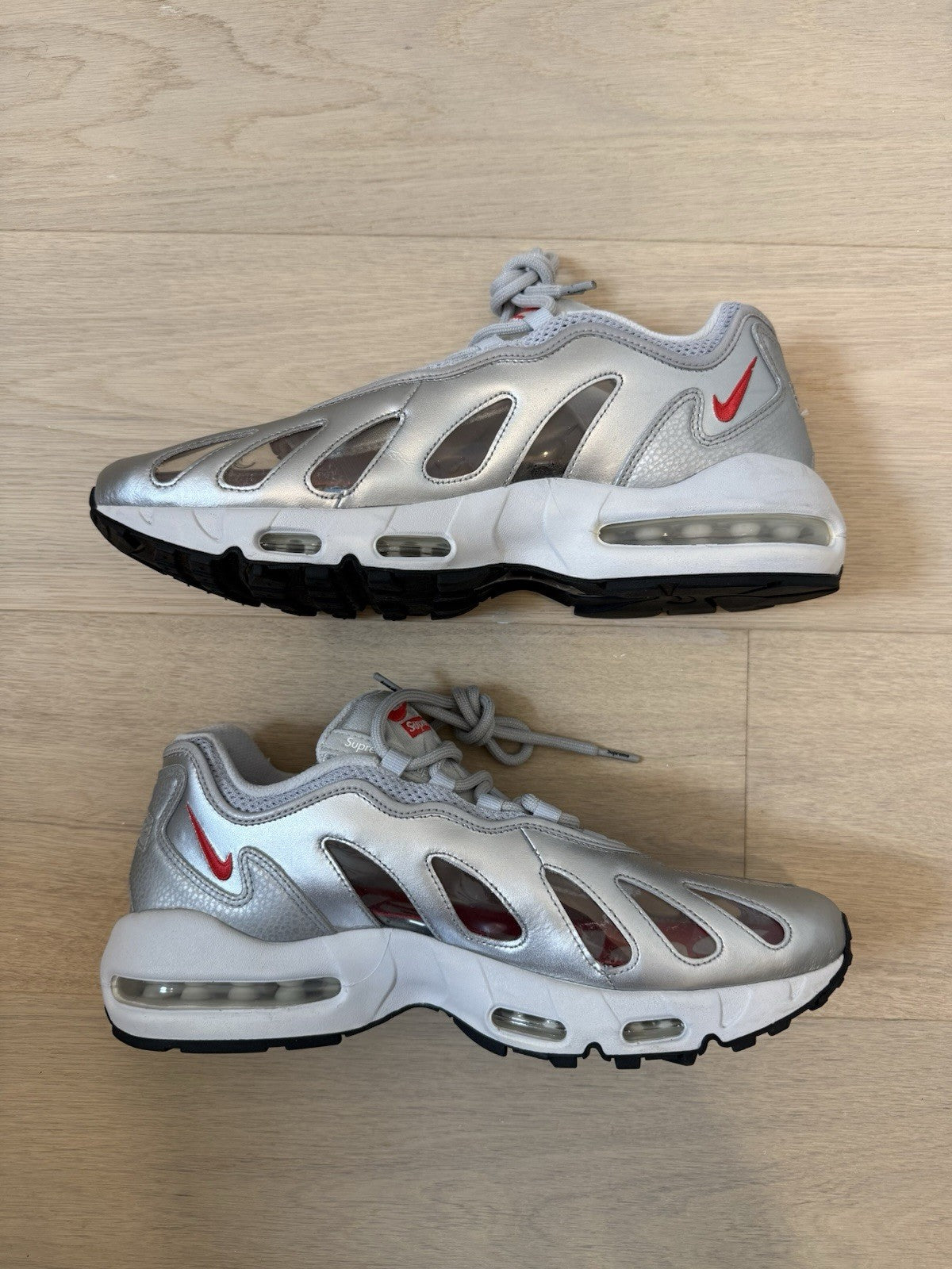 Supreme x Nike Air Max 96 Metallic Silver Bullet CV7652-001 - Pre-Owned Size 11.5 - No Box