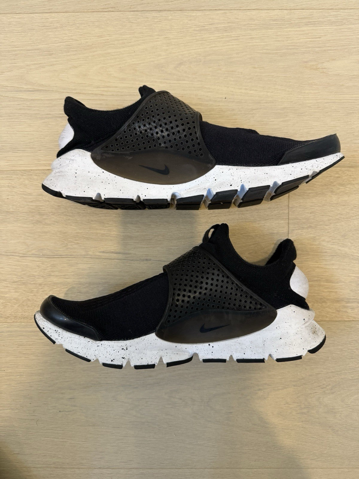 Nike Sock Dart SE Black Men's Sneakers - US Size 11 - Pre Owned