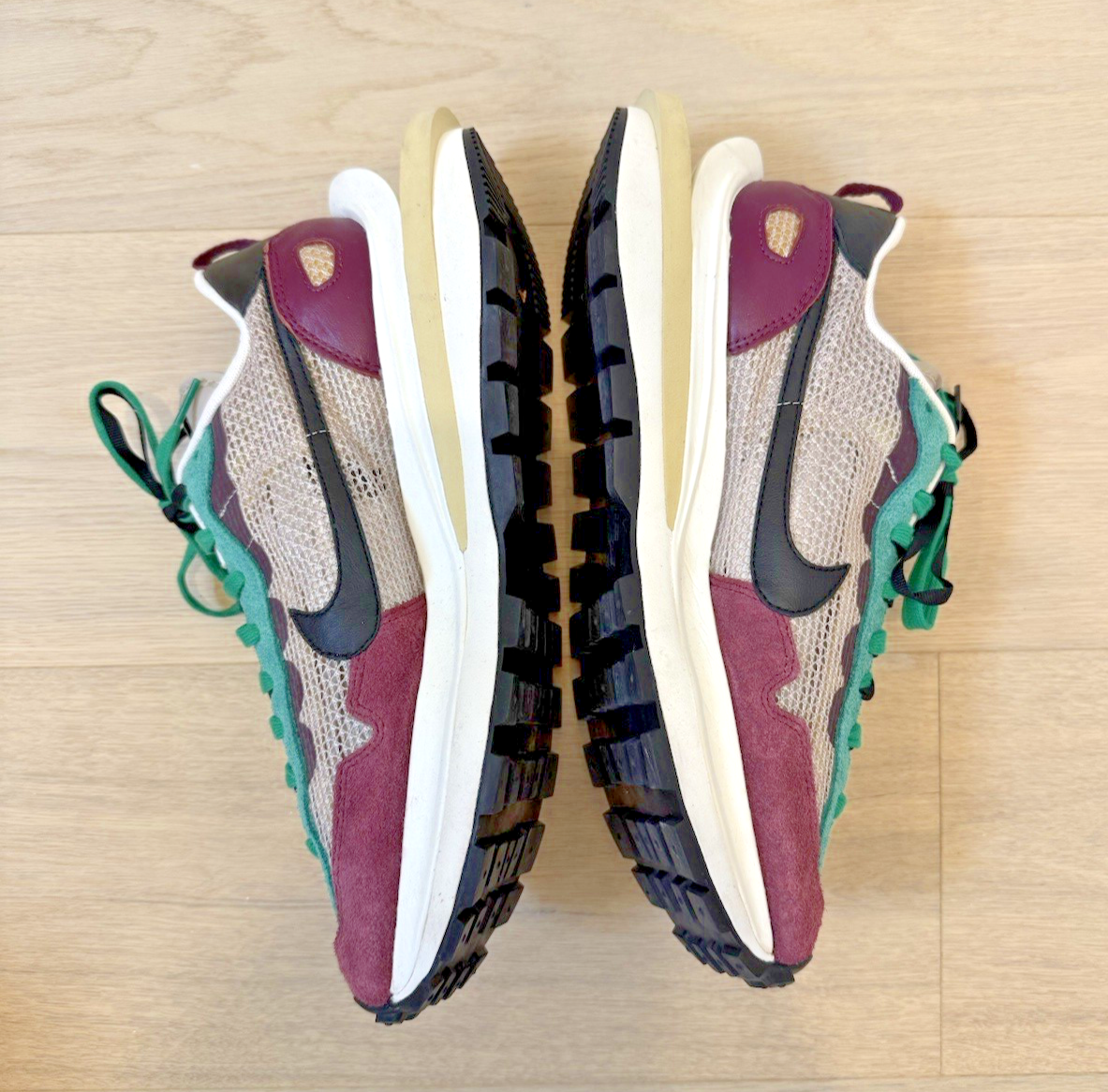 Nike Vaporwaffle x sacai 'Villain Red Neptune Green' - DD3035-200